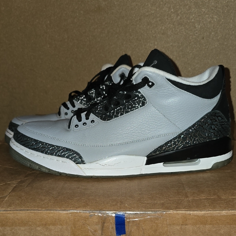 Jordan Gray and Black Sneakers - Picture 4 of 13
